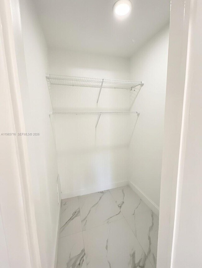 Building Photo - 2308 NW 3rd Ave