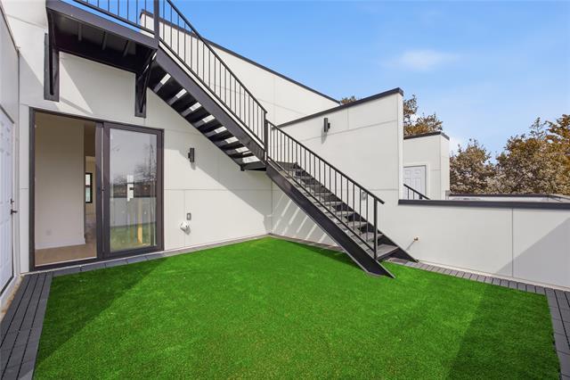 Building Photo - 4220 Munger Ave