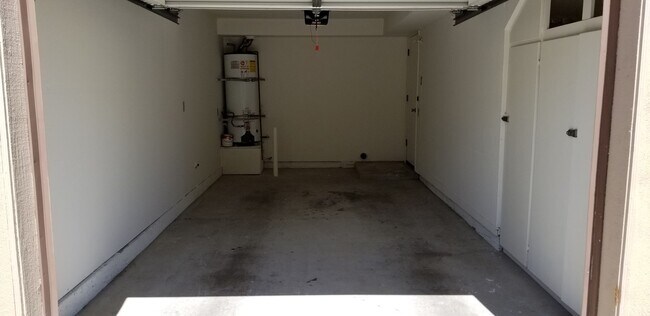 Building Photo - Corsica Villas Condo!