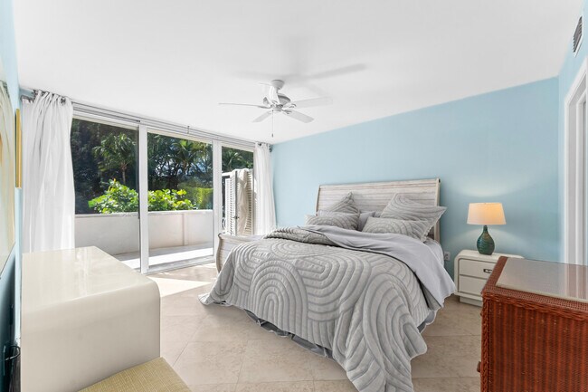 Building Photo - 2774 S Ocean Blvd