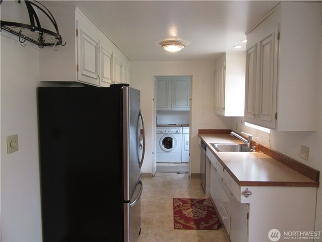 Building Photo - 3bd/1ba Kirkland Home