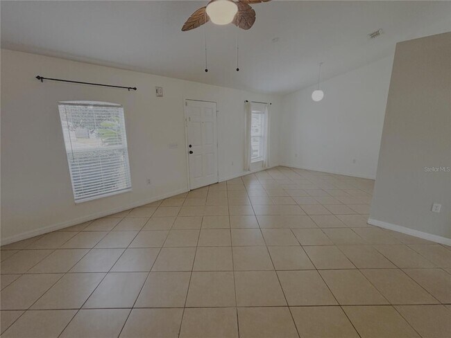 Building Photo - 3668 SW 133rd Loop