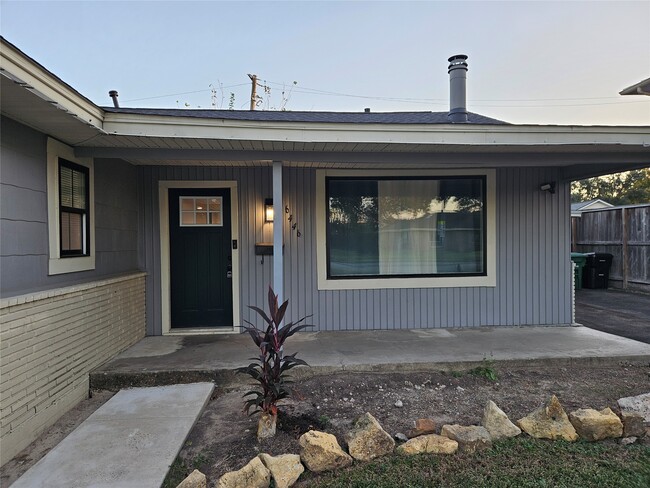 Building Photo - 6446 Brookside Dr