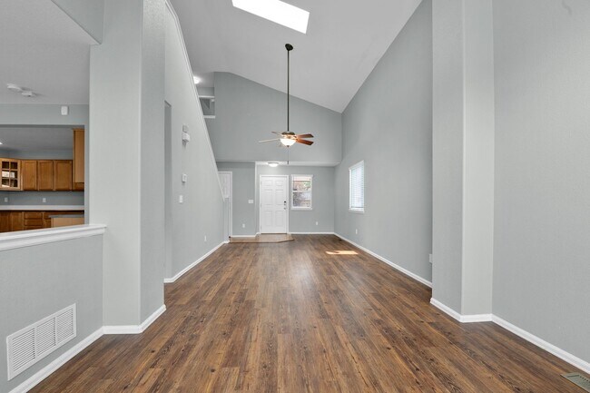 Building Photo - Beautiful home with 4 bedrooms, 2 1/2 bathrooms, 3-car garage in cul-de-sac available for $2,350