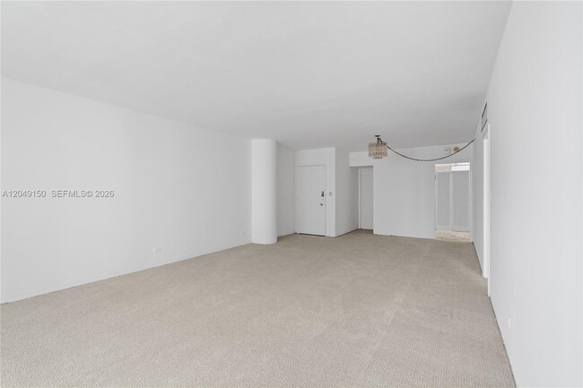 Building Photo - 5005 Collins Ave