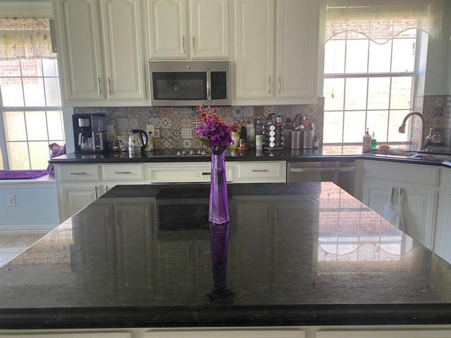 Building Photo - 3113 Stinson Dr