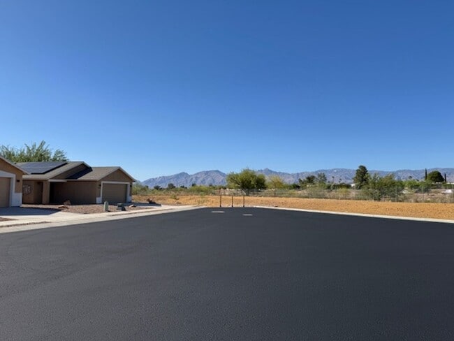 Building Photo - East- NEW BUILD 3 Bedroom rental homes!