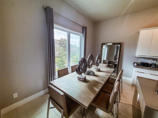 Building Photo - 7760 Sandy Ridge Dr