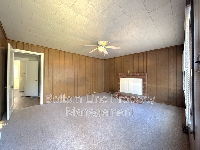 Building Photo - 629 Tuckaseege Rd