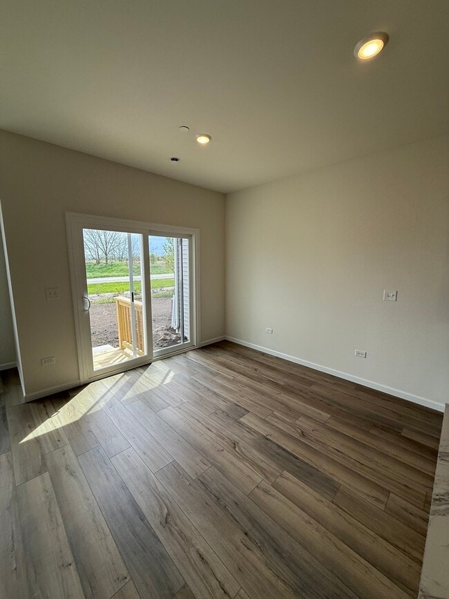 Building Photo - 2239 Horseshoe Cir