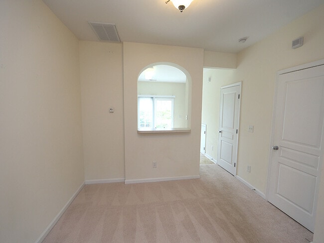 Building Photo - Convenient Morrisville Location