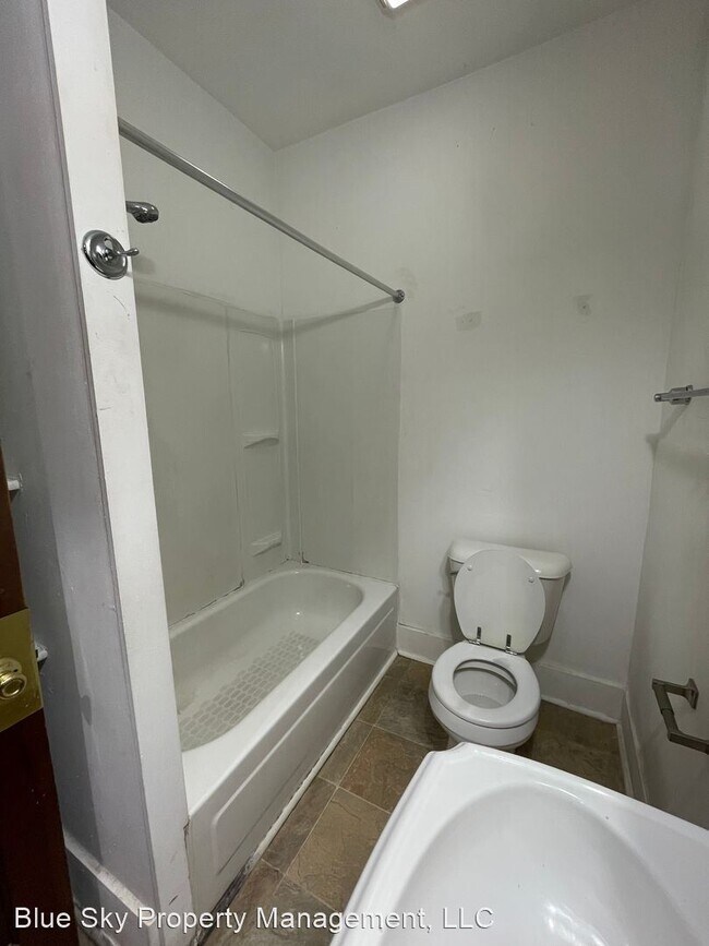 Building Photo - 2 br, 1 bath House - 713 S. 9th