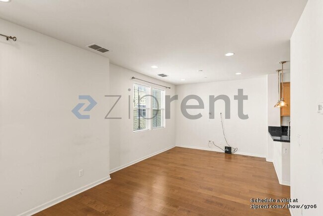 Building Photo - 1505 Coyote Creek Way