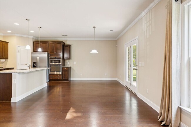 Building Photo - Sparkling clean 4 bedroom home in Spring H...