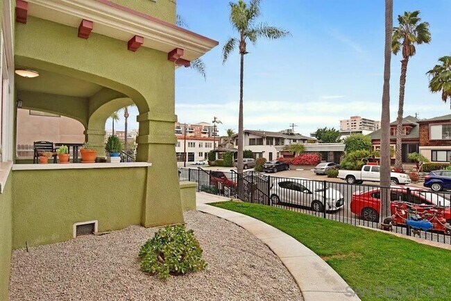 Building Photo - 3574 Fourth Ave