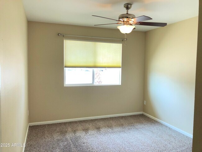 Building Photo - 2923 W Evans Dr