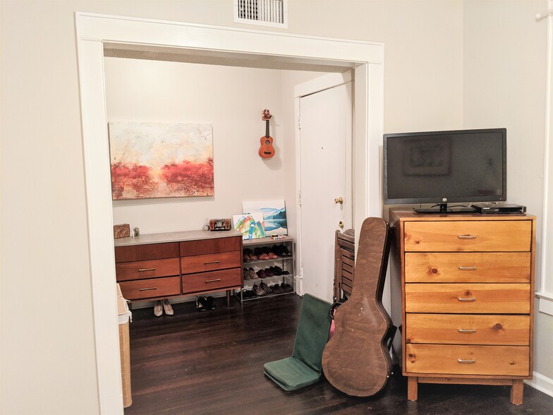 Bedroom - looking into dressing area - 1135 W 41st St