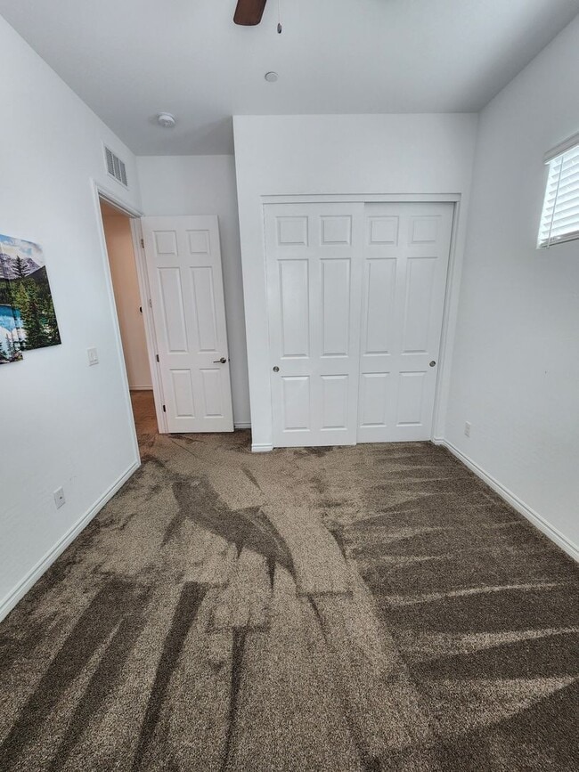 Building Photo - Guard-Gated Cadence | 2 Bed Single-Story Home in 55+ Community | WiFi Included