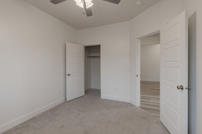 Building Photo - Beautiful Property in the Sage Canyon Neig...