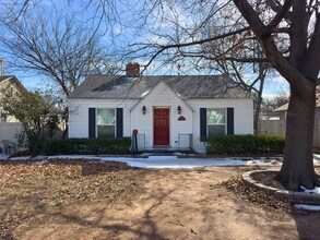 Building Photo - Adorable 3 bed 2 bath home in Brook Village!
