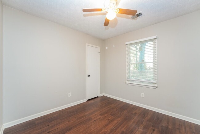 Building Photo - 1589 Cherry Hill Rd SW