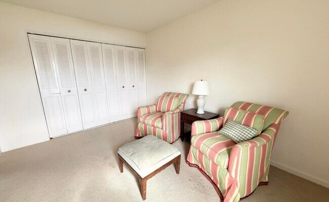 Building Photo - 734 Nantucket Cir