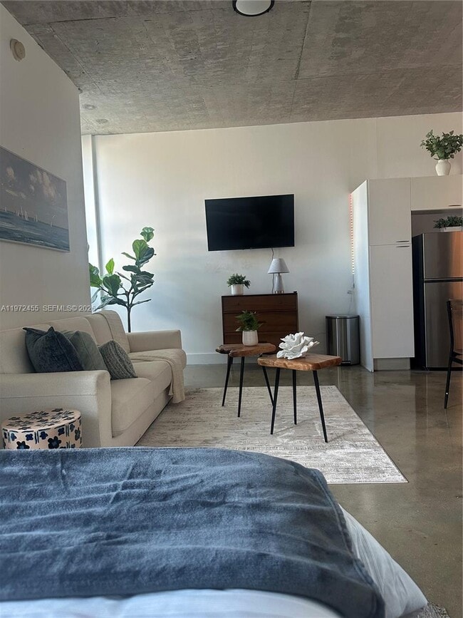 Building Photo - 133 NE 2nd Ave