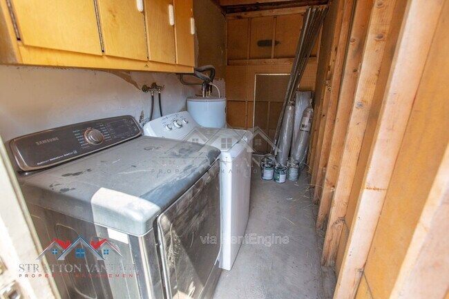 Building Photo - 3120 N 67th Ln