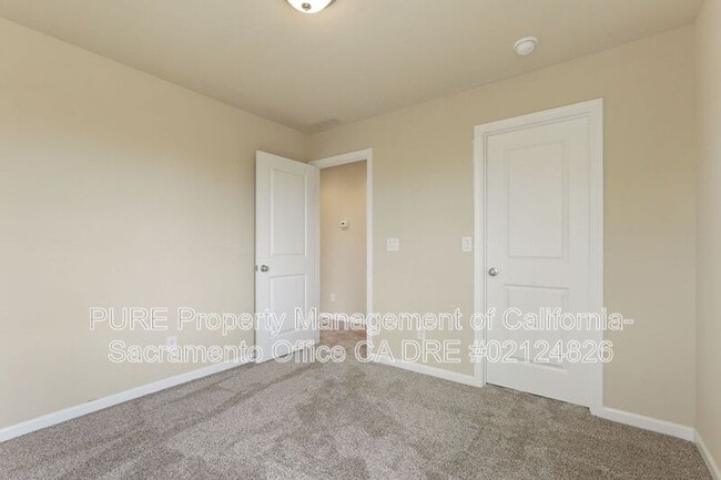 Building Photo - 5500 Amnest Way