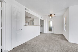 Building Photo - 5055 W Hacienda Ave