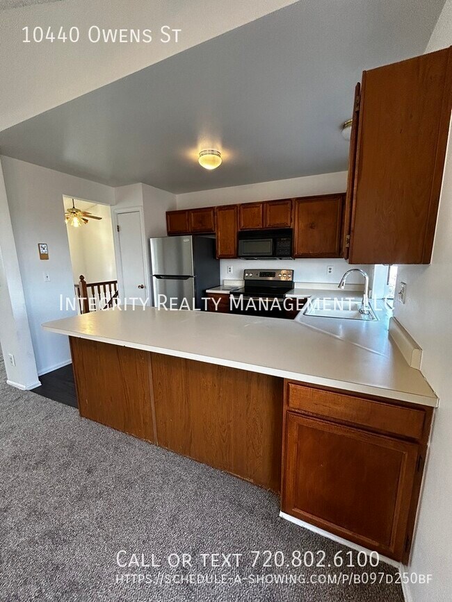 Building Photo - 10440 Owens St