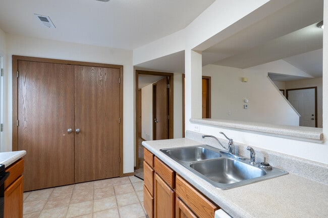 Building Photo - 5718 Canaveral Dr