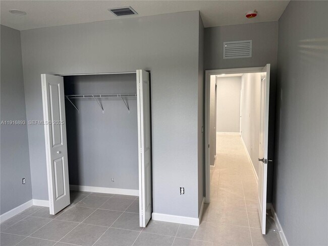 Building Photo - 16225 SW 147th Ct