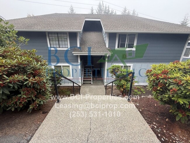 Primary Photo - Beautiful 2 bedroom condo near JBLM/ Point...