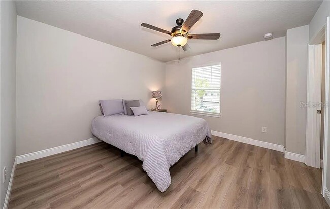 Building Photo - 26082 Woven Wicker Bnd