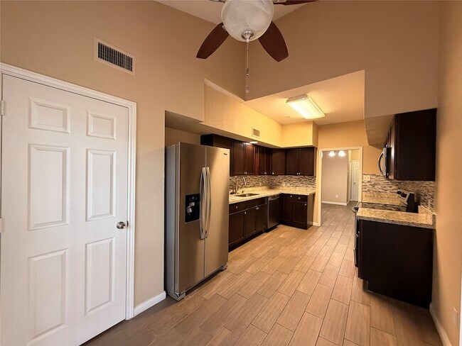 Building Photo - 12625 Memorial Dr