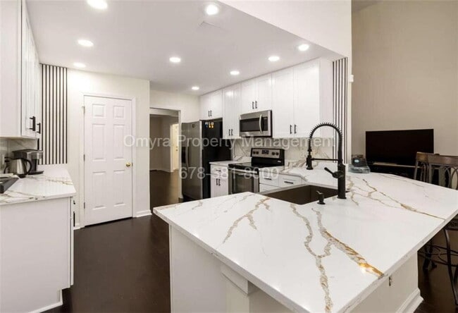 Building Photo - Beautiful 4 Bedroom House in Grayson!
