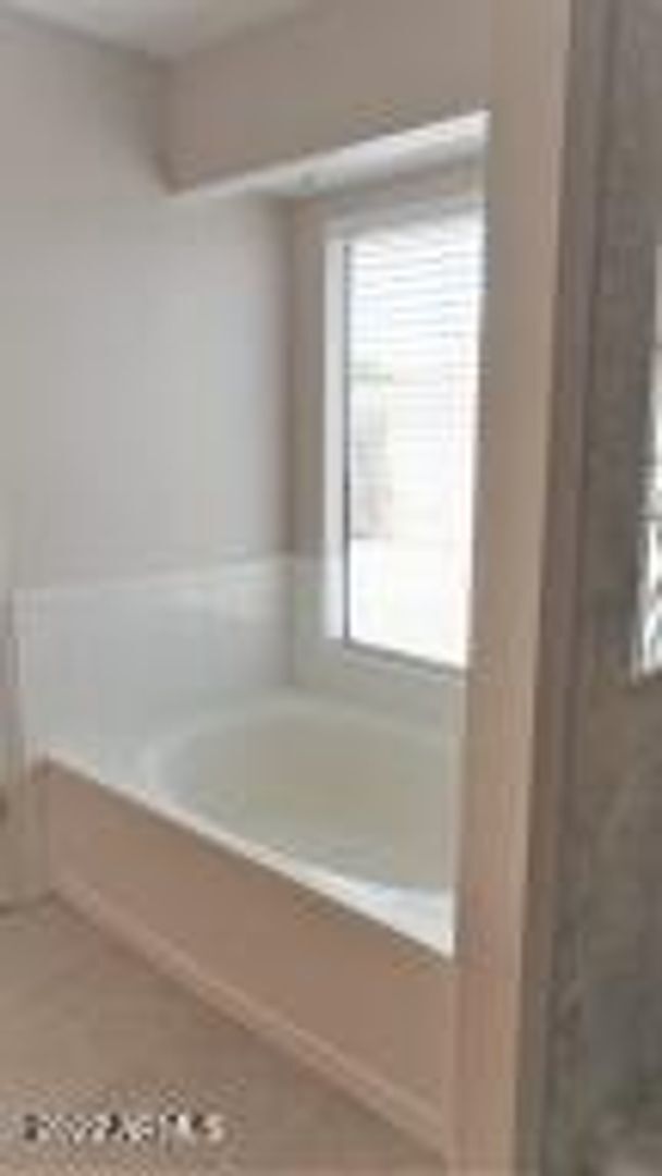 Building Photo - 2853 Northridge St