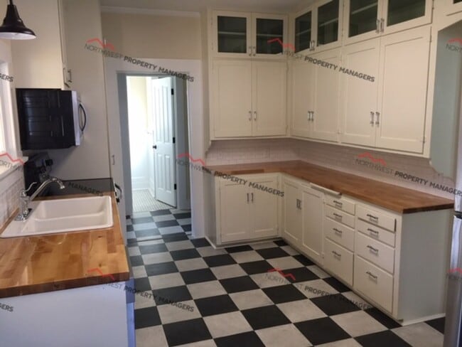 Building Photo - STATUS: *RENTED* | R261B | $1750