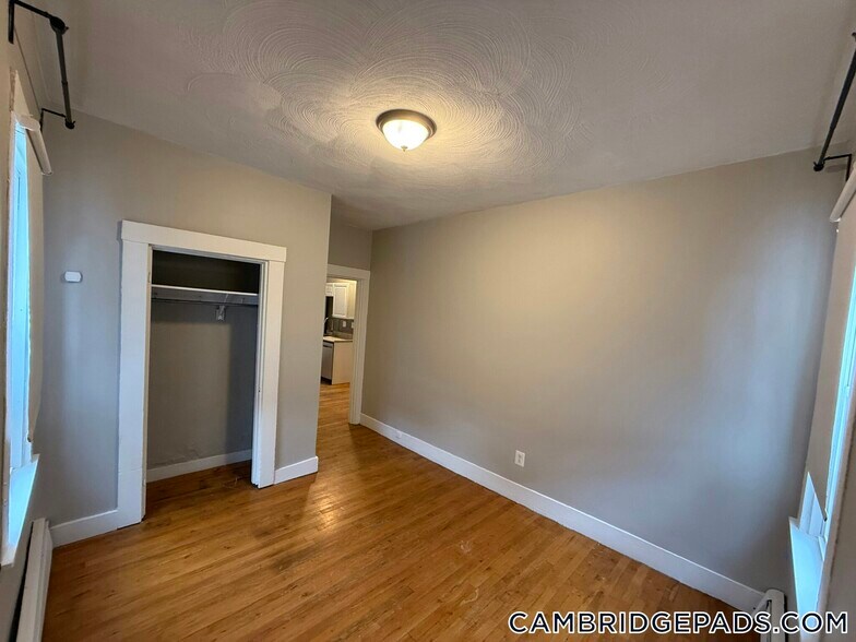 Building Photo - 150 Fifth St.