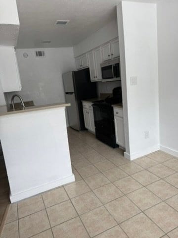 Building Photo - 5418 Lakeview Pkwy