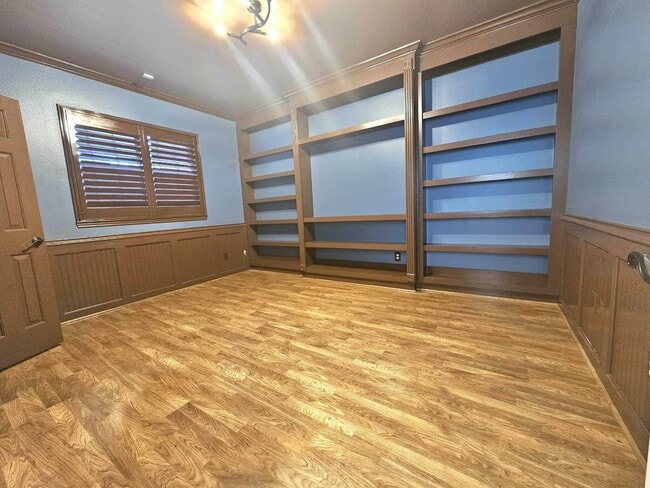 Building Photo - 3214 E Cedar Hollow Dr