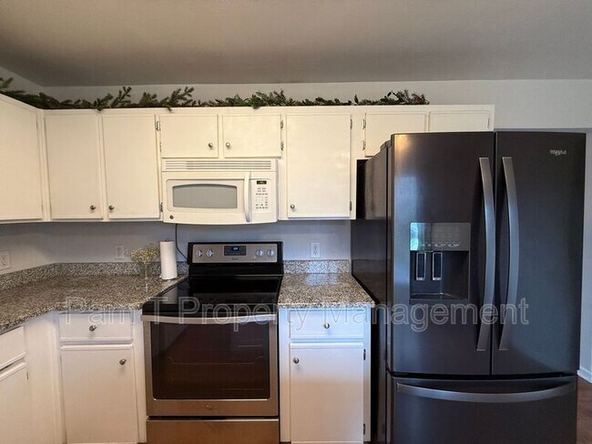 Building Photo - 226 Bordeaux Ln