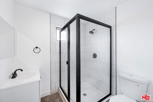 Building Photo - 7306 Independence Ave