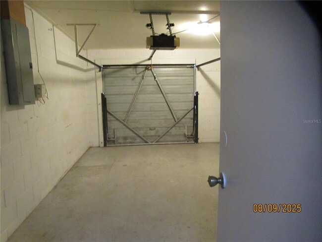 Building Photo - 2506 Mary Sue St