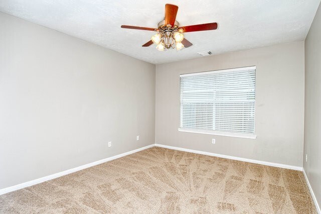 Building Photo - 55 Shimmer Pond Pl