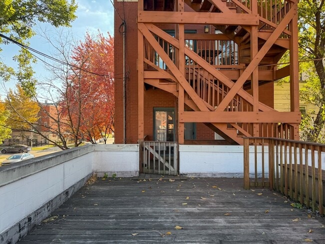 Building Photo - 1300 W Grenshaw St