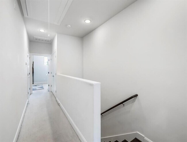 Building Photo - 3121 Leeland St