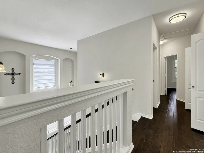 Building Photo - 1210 Cresswell Cove