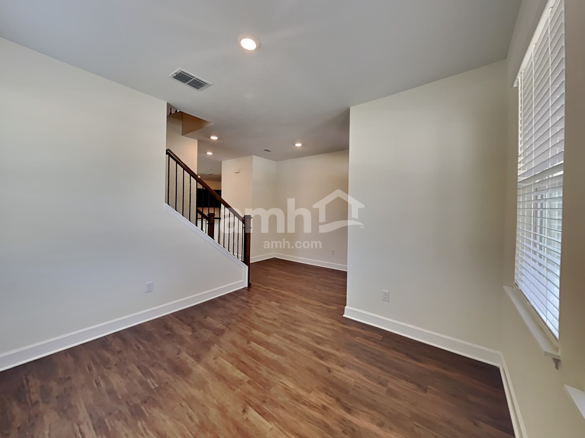 Building Photo - 3204 Artemisia Ln